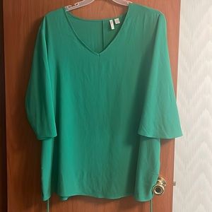 🌼Womens top- Kelly green 18/20🌺